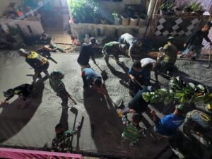 Dinginnya Angin Malam Tak Surutkan Semangat, Satgas TMMD Ke-125 Kodim 0316/Batam Lembur Hingga Larut